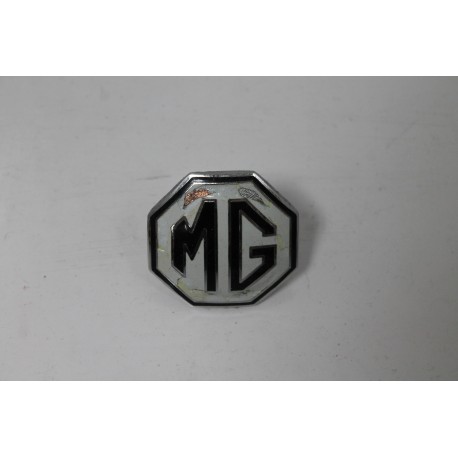 Insigne pour MG avec un filetage à l’arrière - Vintage Garage 
