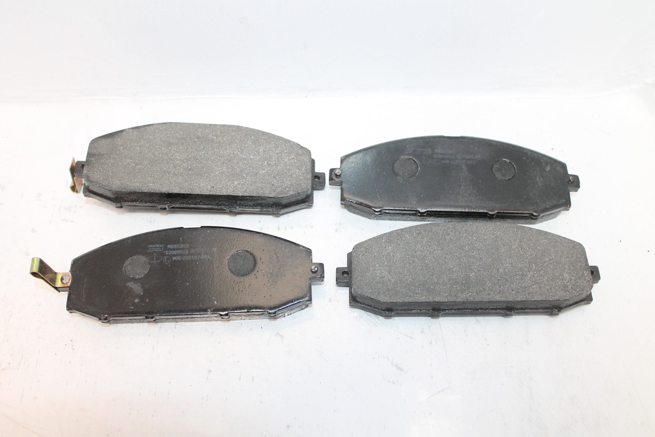 Plaquettes De Frein Avant D'origine Nissan PATROL III GR IV URVAN – Réf. 41060-T7894 – Neuf (emballage Abîmé)