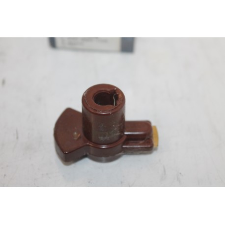 Doigt d’allumeur pour Renault Clio Twingo 1,2l de 1993 à 1996