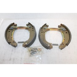 Garniture de frein ar Citroën Ax Saxo pour Peugeot 309 205