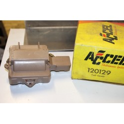 CAPOT DE TETE D ALLUMEUR V8 accel 120129