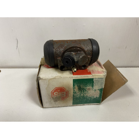 CYLINDRE DE ROUE REF EW46252