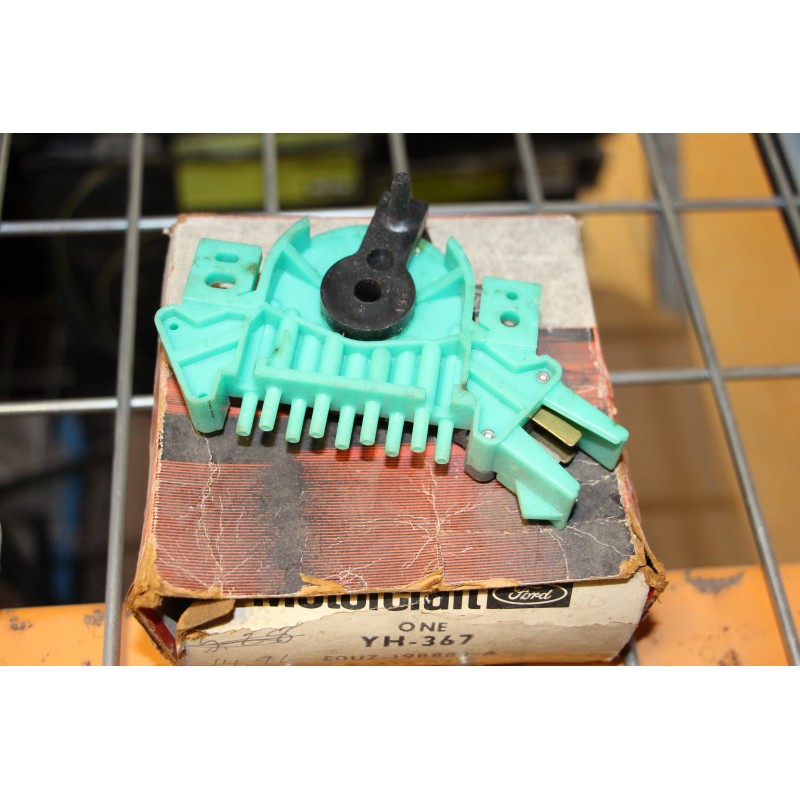 Ford YH367 E100 E150 E250, Vacuum selector Pièces FORD Vintage
